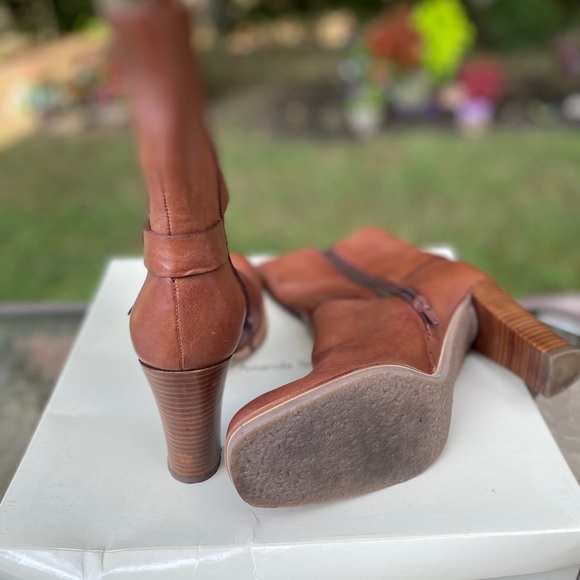 Amanda Smith Mid-Calf Boots - Picture 4 of 9